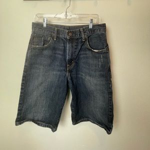 Levi’s 569 | longer style JORTS